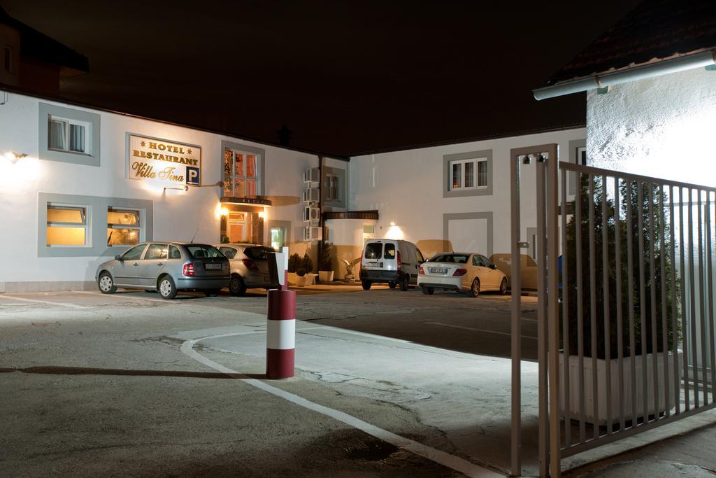 Hotel Vila Tina ザグレブ エクステリア 写真