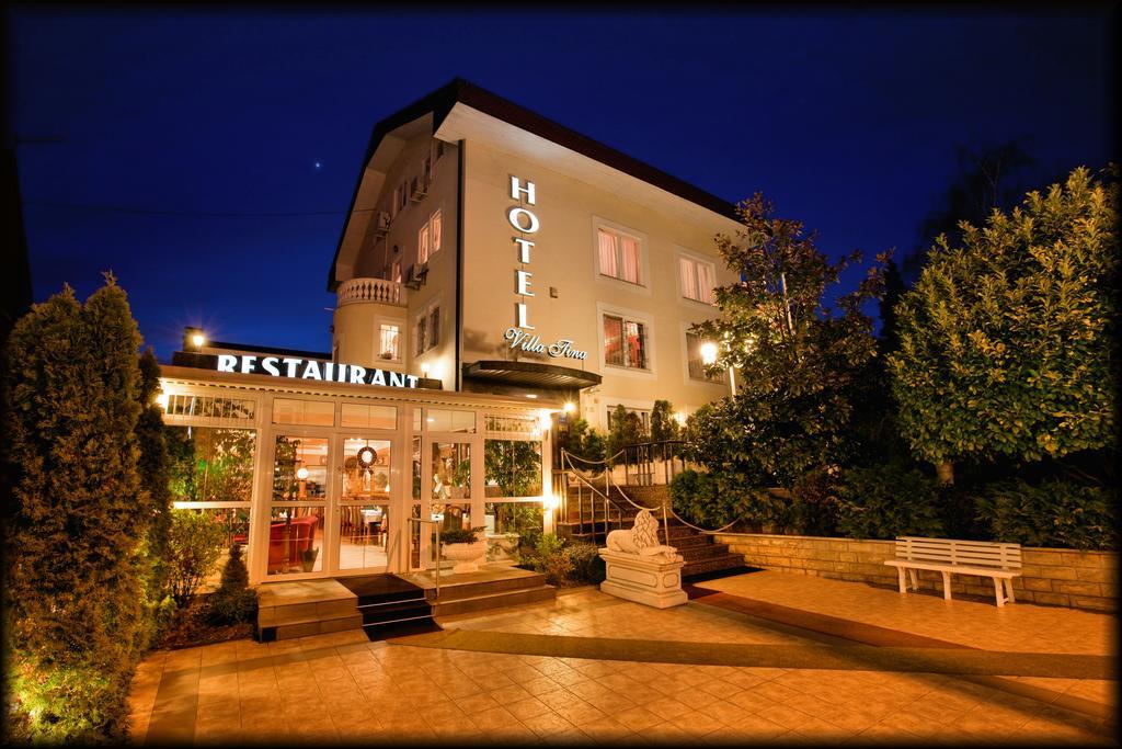 Hotel Vila Tina ザグレブ エクステリア 写真