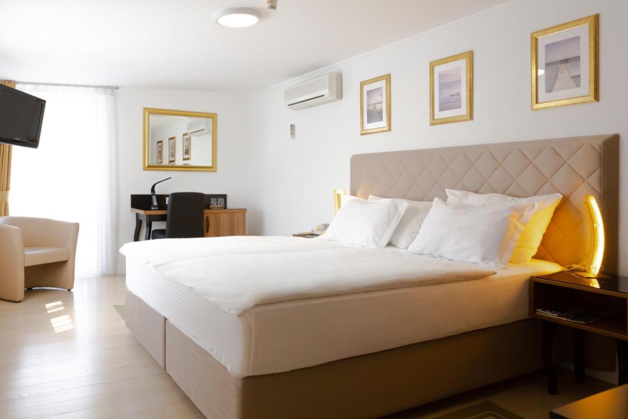Hotel Vila Tina ザグレブ エクステリア 写真