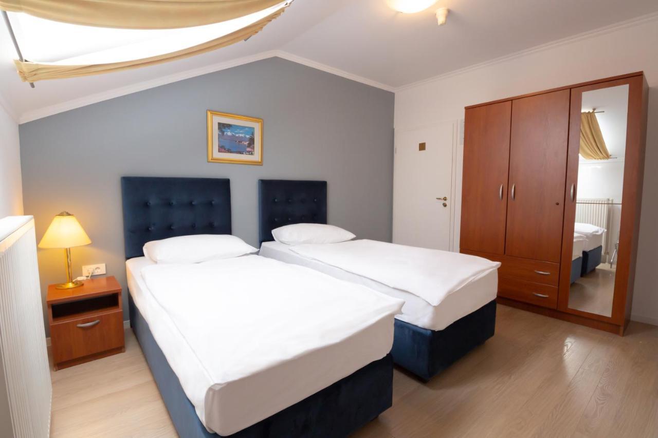 Hotel Vila Tina ザグレブ エクステリア 写真