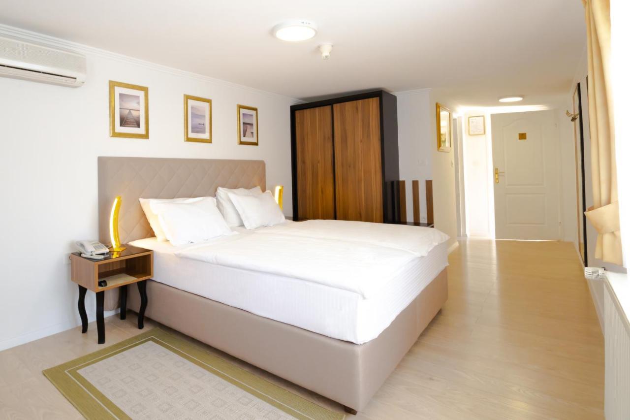 Hotel Vila Tina ザグレブ エクステリア 写真